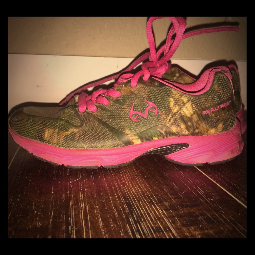 Girl’s RealTree Athletic Shoes